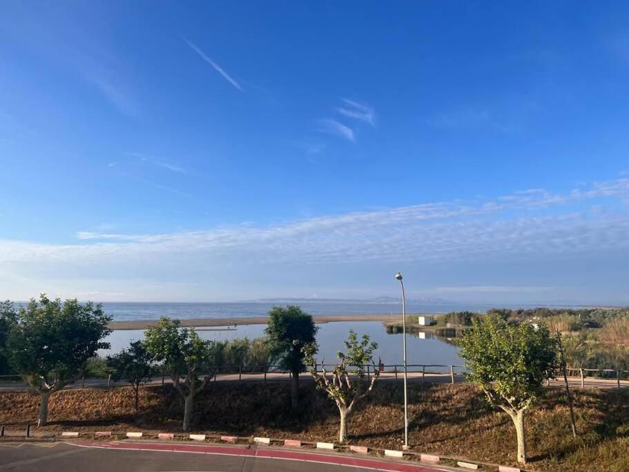 3Apartamento De Tres Habitaciones Empuriabrava Exterior photo