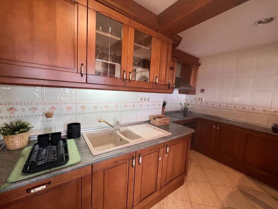 3Apartamento De Tres Habitaciones Empuriabrava Exterior photo