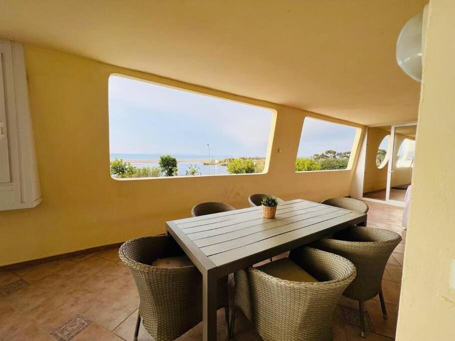 3Apartamento De Tres Habitaciones Empuriabrava Exterior photo